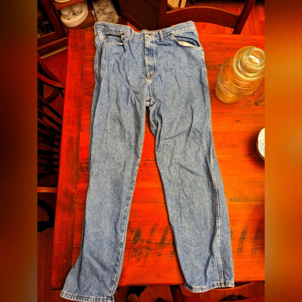 Vintage Wrangler men's jeans  40x32 made in USA
